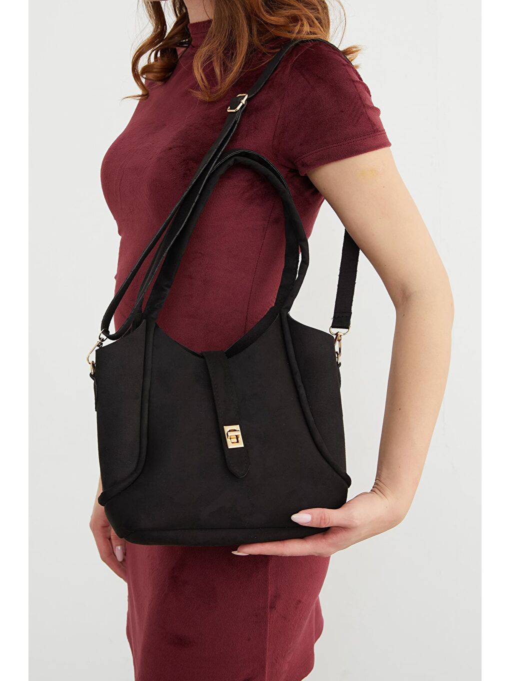 Siyah Suni Deri Fermuarlı Yavrulu Kol Çantası-3