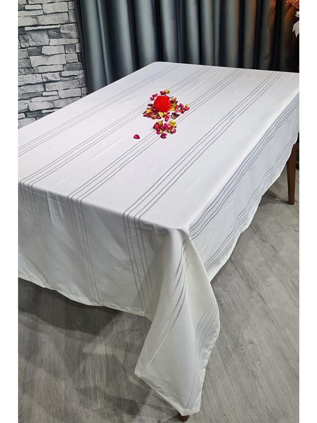 Ekru Corvver Dertsiz Masa Örtüsü 155x220 Krem-1