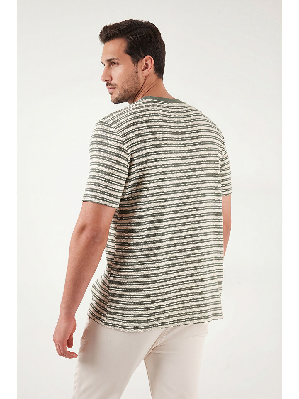 Yeşil Pamuklu Regular Fit Bisiklet Yaka T Shirt 5904027-6