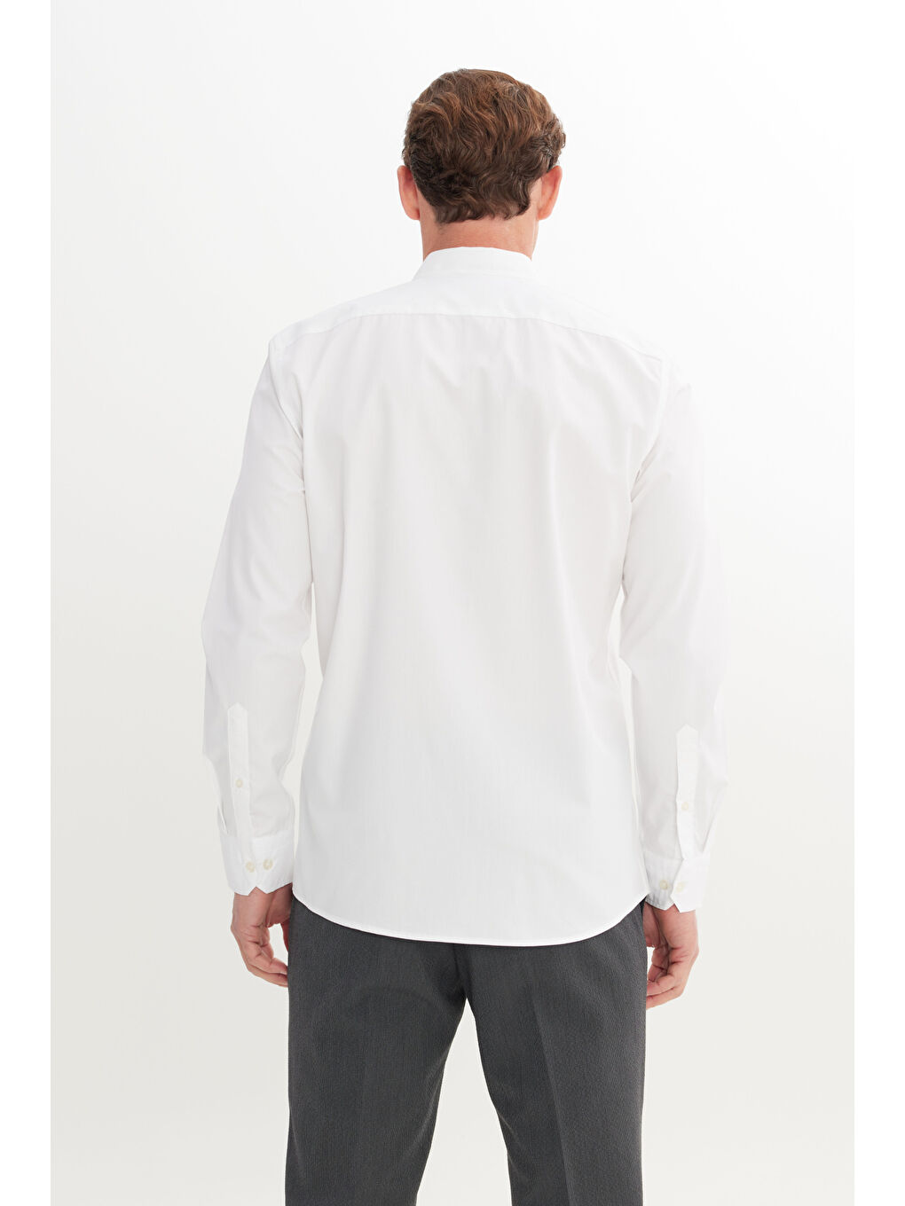 Erkek Beyaz %100 Pamuk Tailored Slim Fit Dar Kesim Düğmeli Yaka Gömlek-4