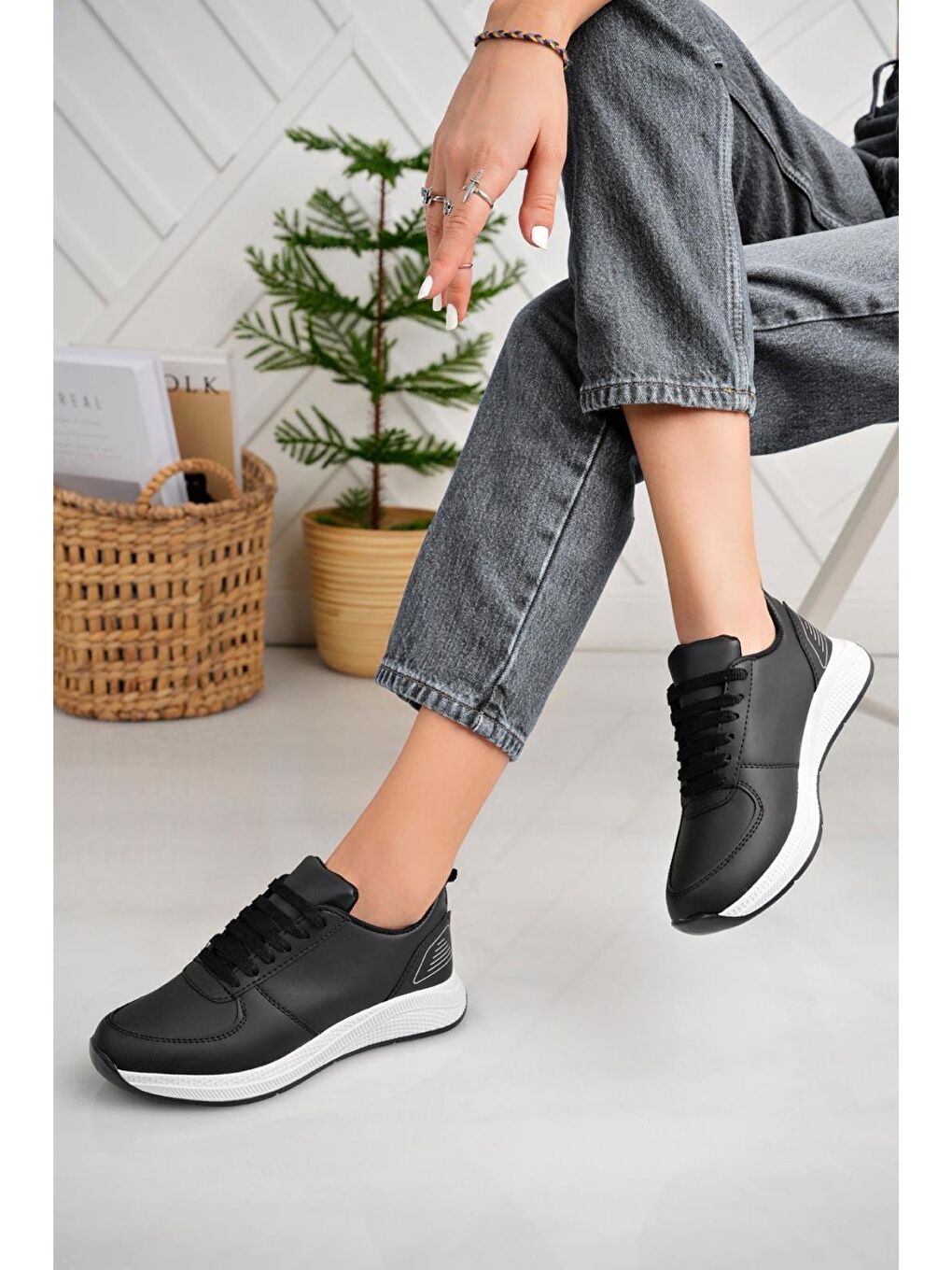 Siyah Ayta Hafif Rahat Taban Kadın Sneaker-2