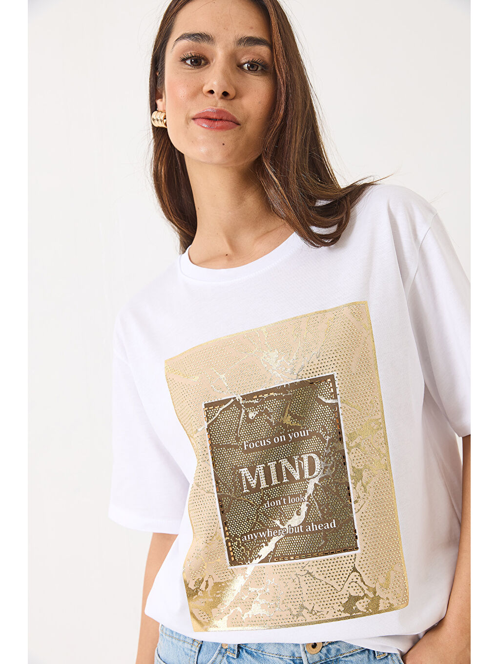 Beyaz Kadın Bisiklet Yaka Kısa Kollu Taş Baskılı Oversize T-Shirt-4