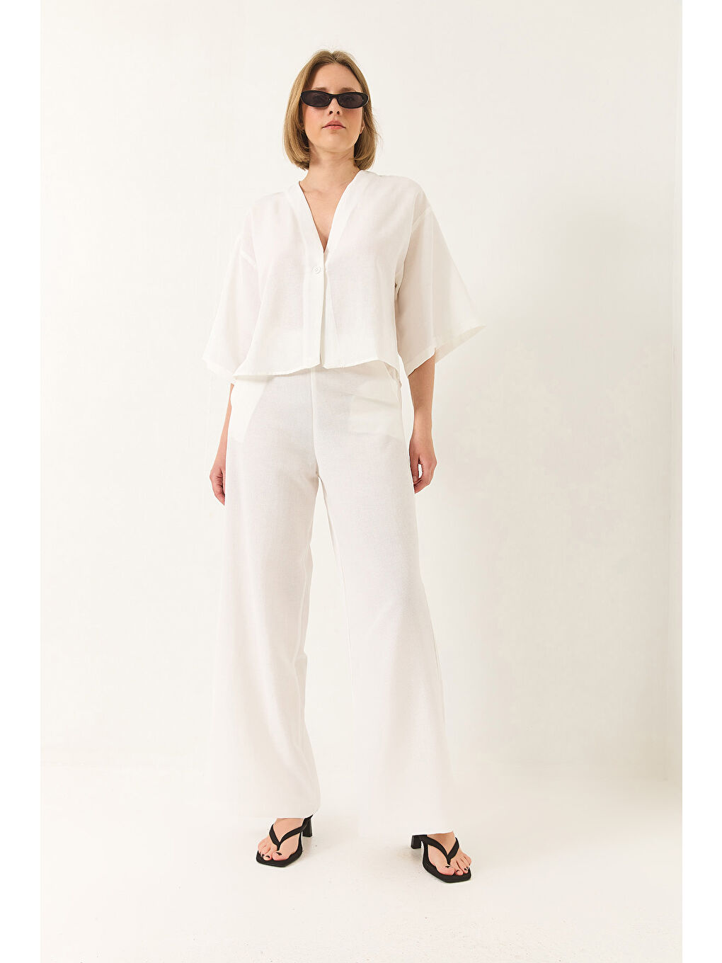 Beyaz Kadın V Yaka Yarasa Kol Keten Kimono Palazzo Pantolonlu Alt-Üst Takım-3