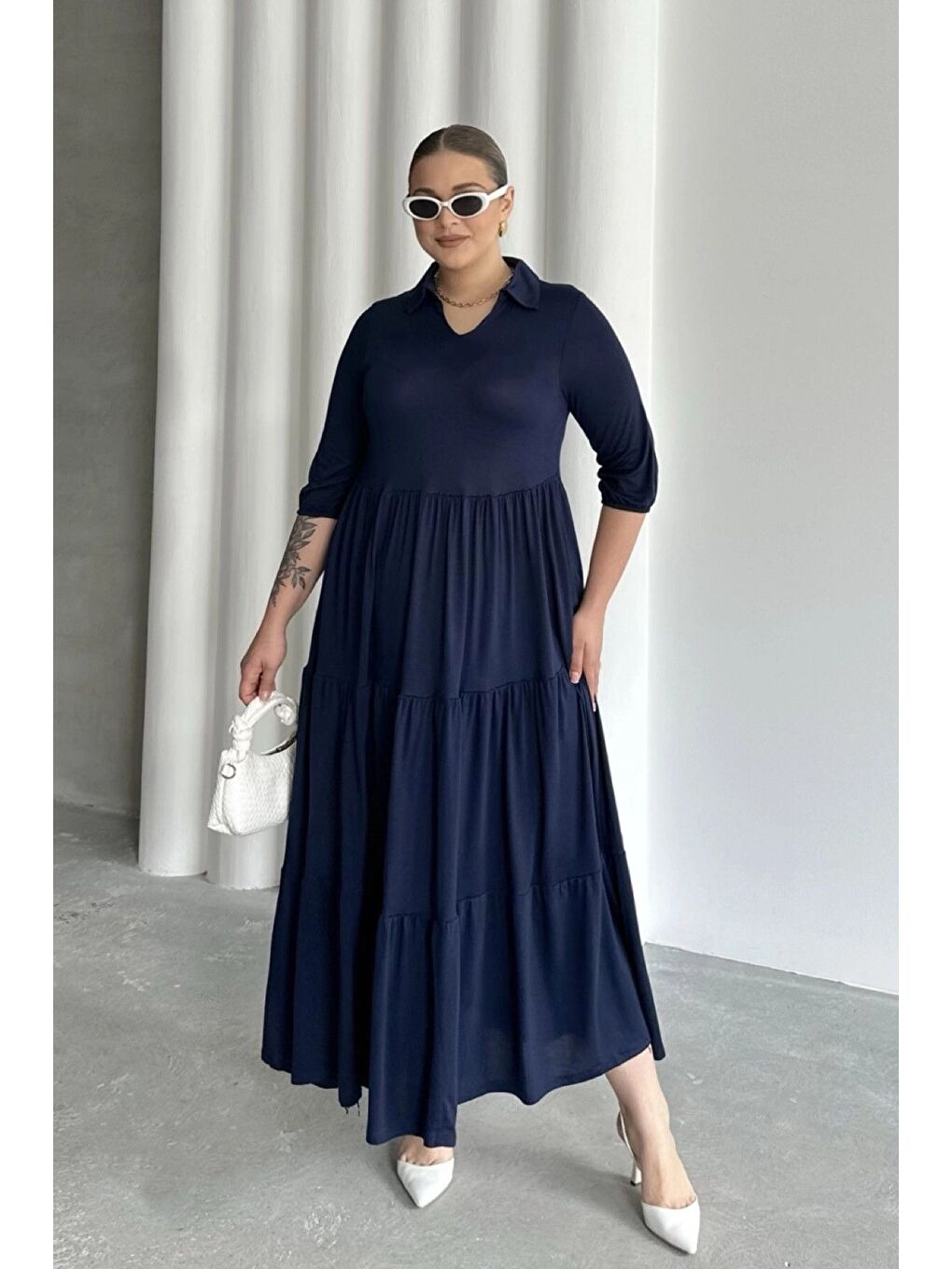 Lacivert Büyük Beden V Yaka Yarım Kollu Beli Lastikli Uzun Elbise T44