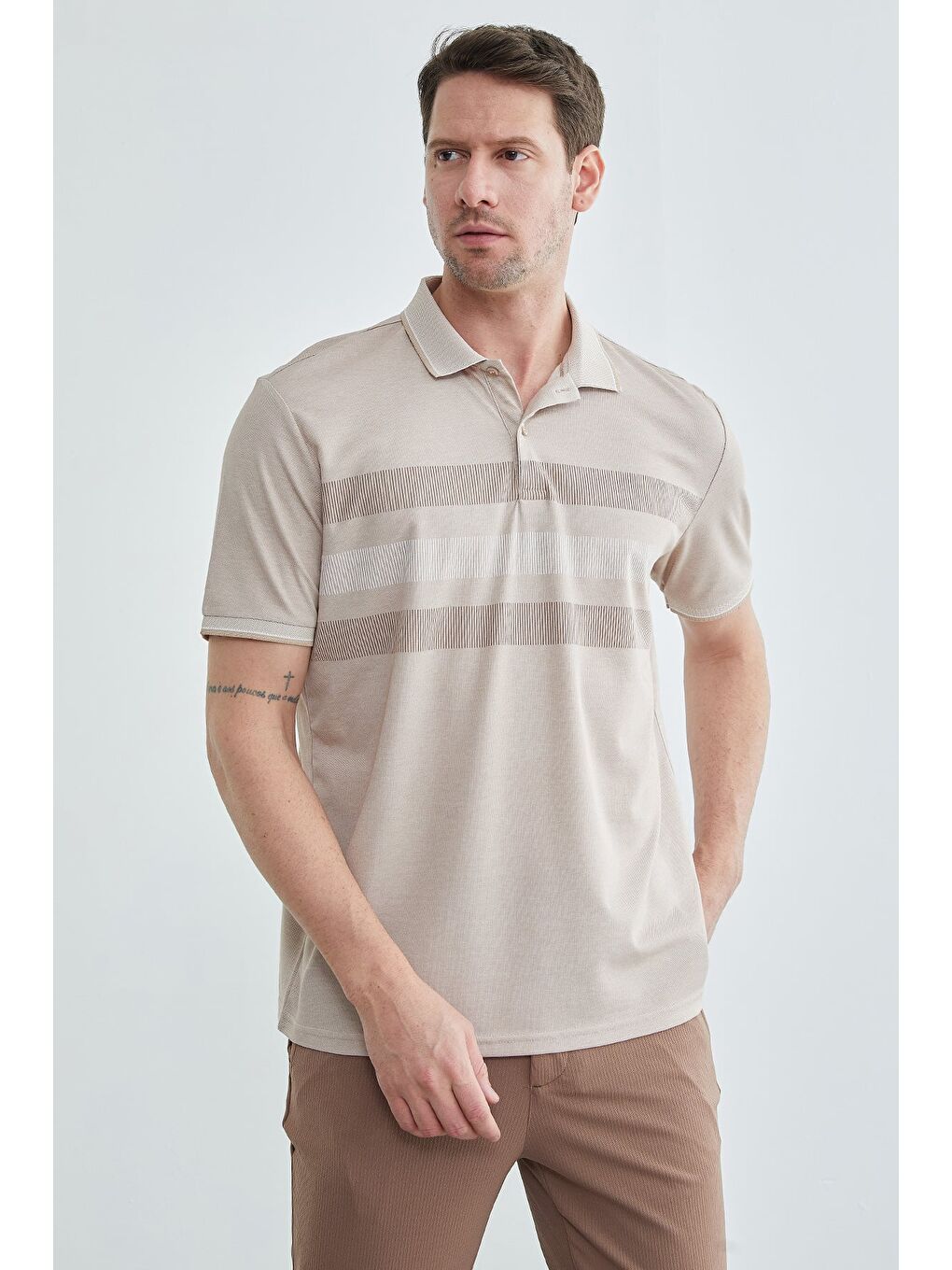 Bej Şeritli Düğmeli Polo Yaka Tişört-3