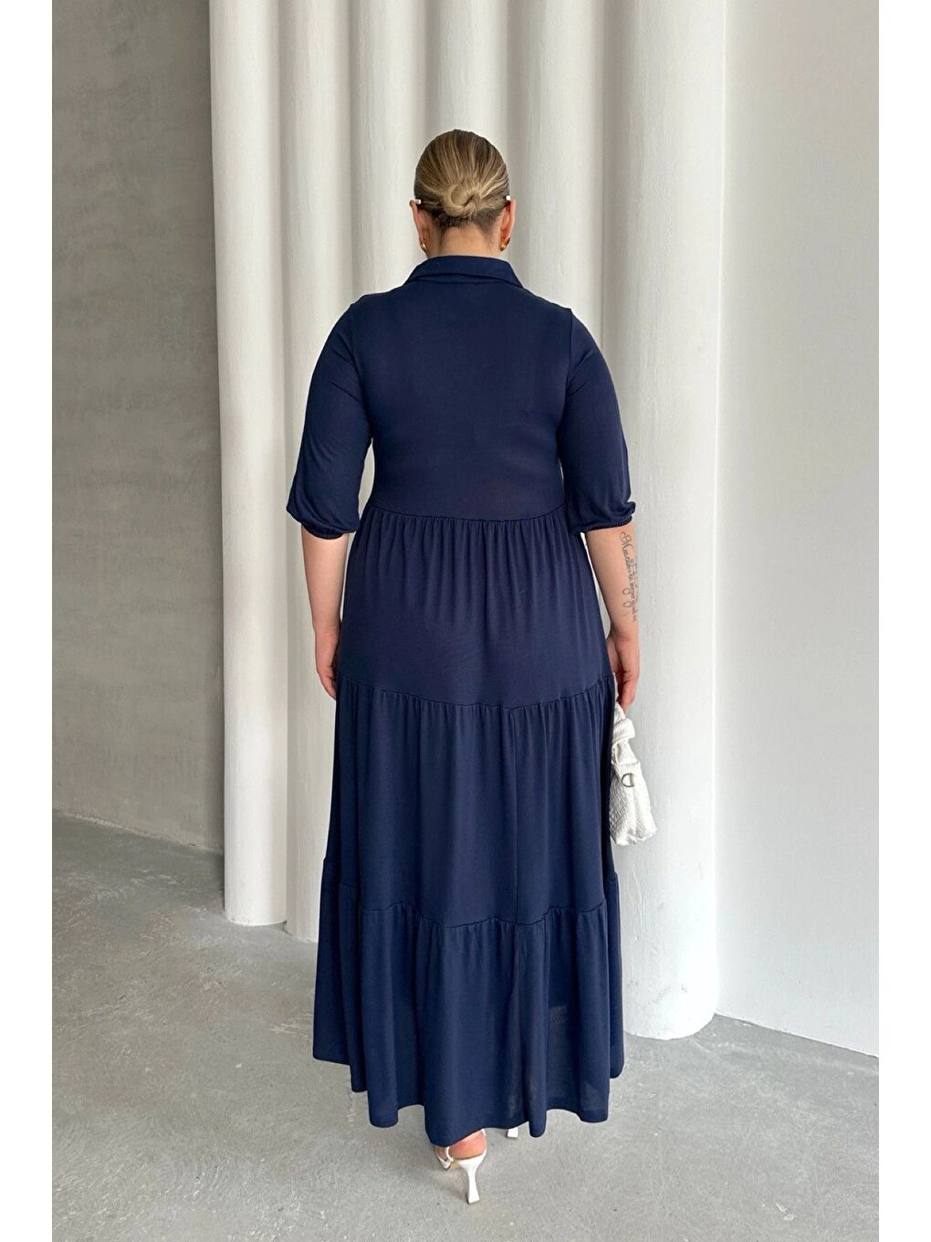 Lacivert Büyük Beden V Yaka Yarım Kollu Beli Lastikli Uzun Elbise T44-7