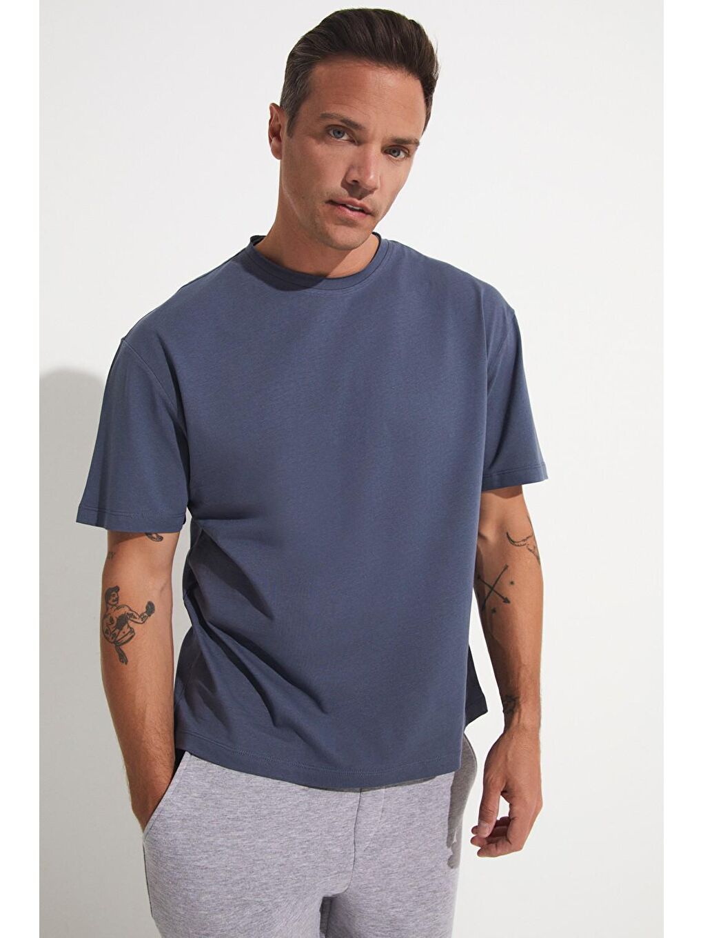 June İndigo Erkek Oversize Pis Yaka Detaylı T-Shirt - 1