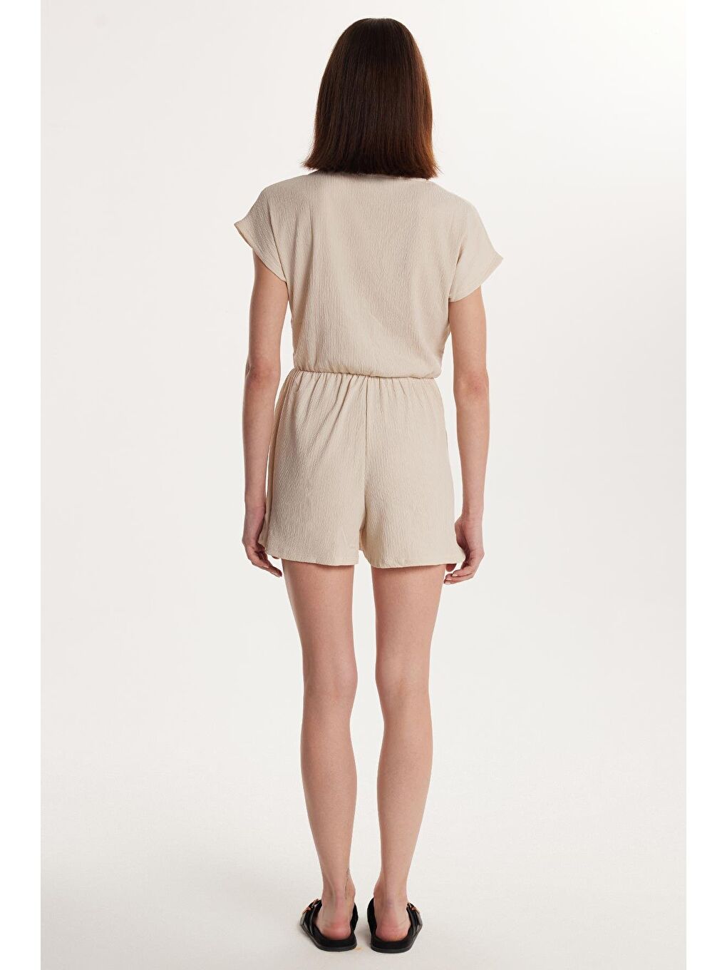 Bej Kadın Regular Fit Kısa Kollu V Yaka Taş Rengi Tulum-4