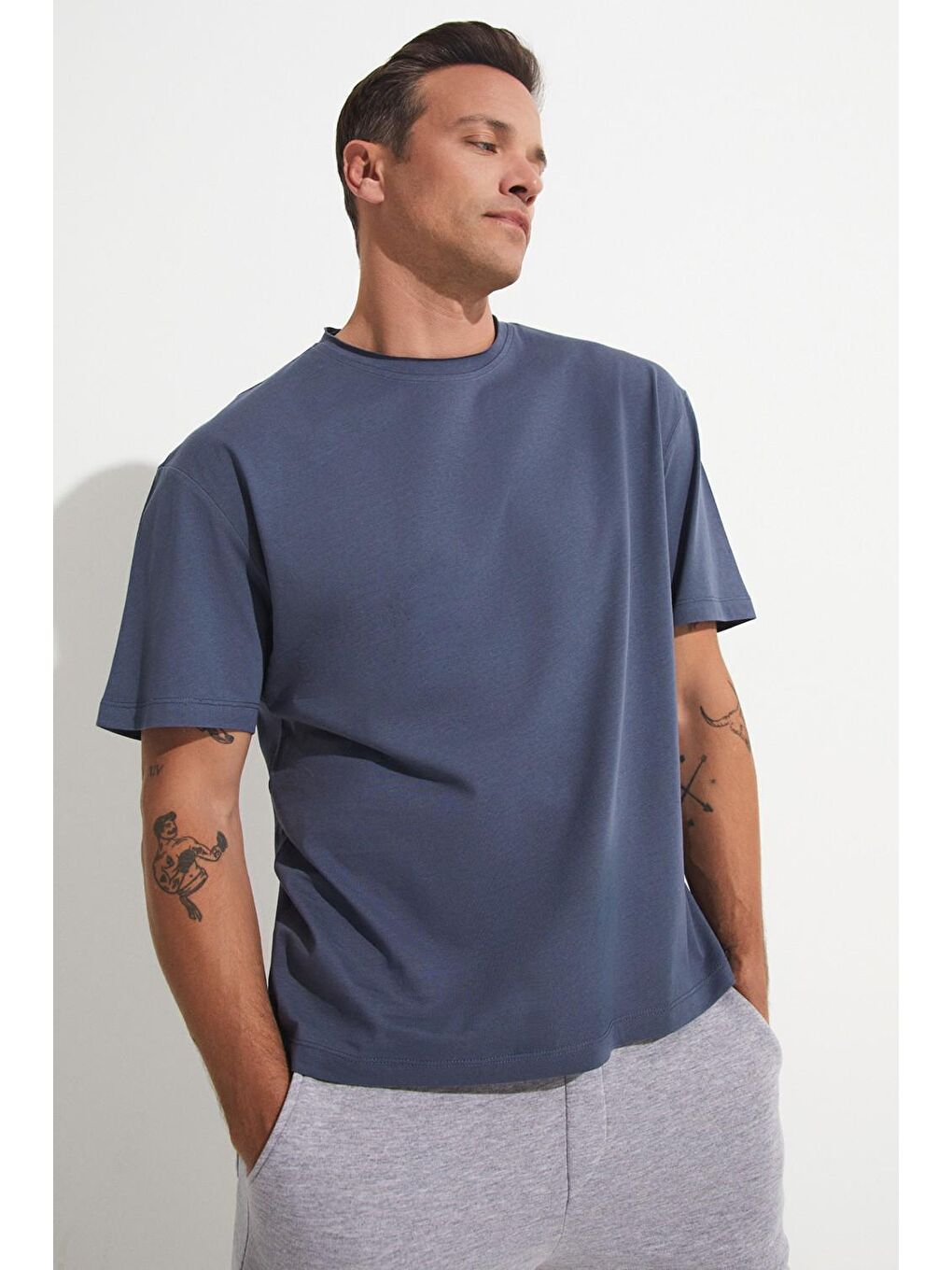 June İndigo Erkek Oversize Pis Yaka Detaylı T-Shirt - 2