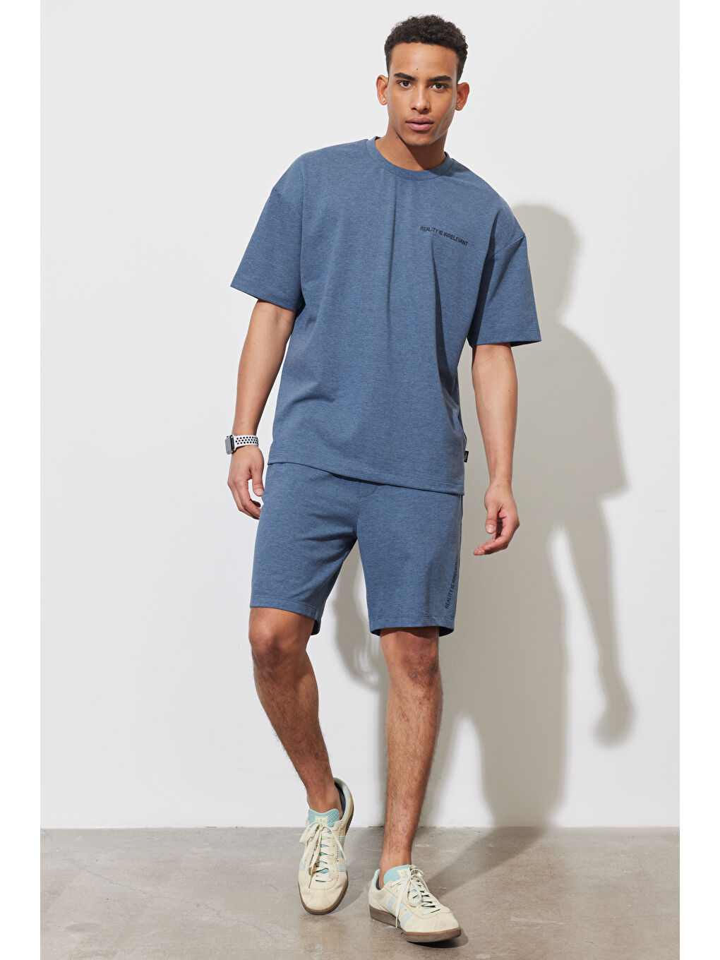 İndigo Erkek Oversize Bisiklet Yaka Pamuklu Baskılı Tişört-1