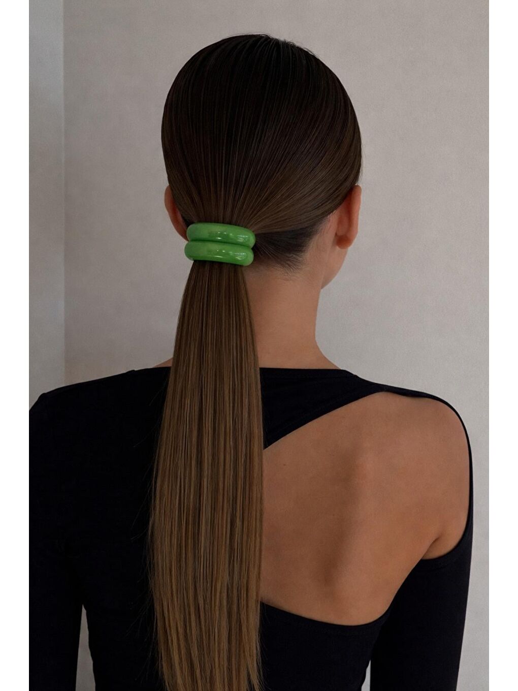 Oval Kemik Aksesuarlı Lastik Toka Yeşil
