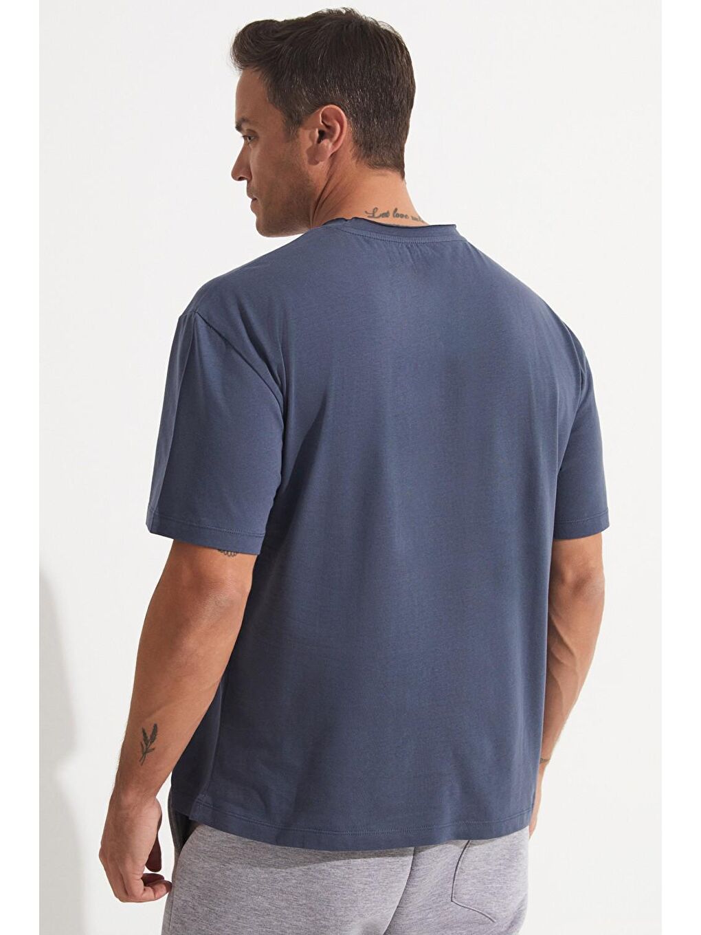 June İndigo Erkek Oversize Pis Yaka Detaylı T-Shirt - 4