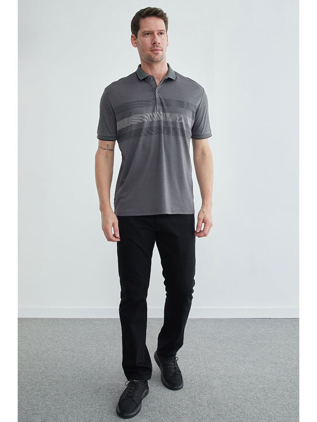 Gri Şeritli Düğmeli Polo Yaka Tişört-3