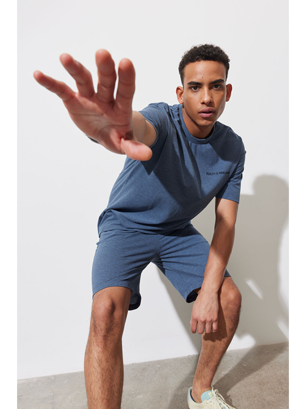 İndigo Erkek Oversize Bisiklet Yaka Pamuklu Baskılı Tişört-6