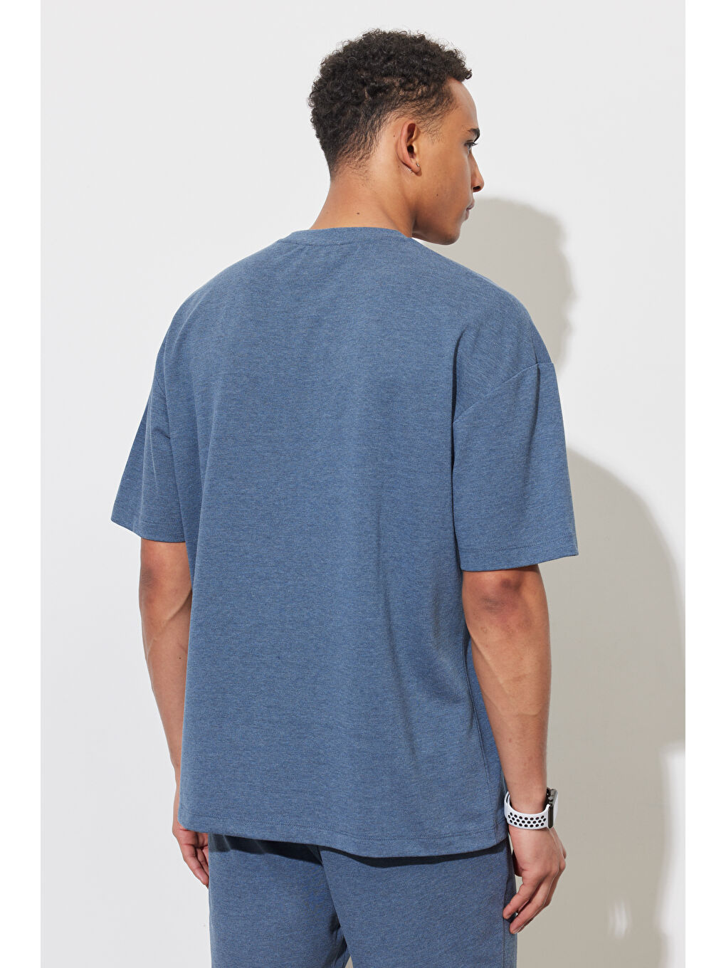 İndigo Erkek Oversize Bisiklet Yaka Pamuklu Baskılı Tişört-7