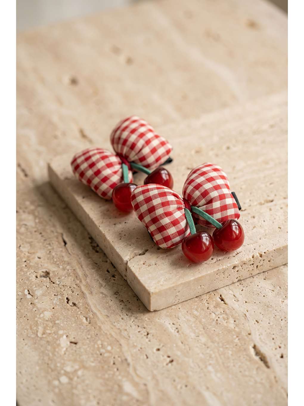 Kirazlı Pofuduk 2'Li Toka Kırmızı