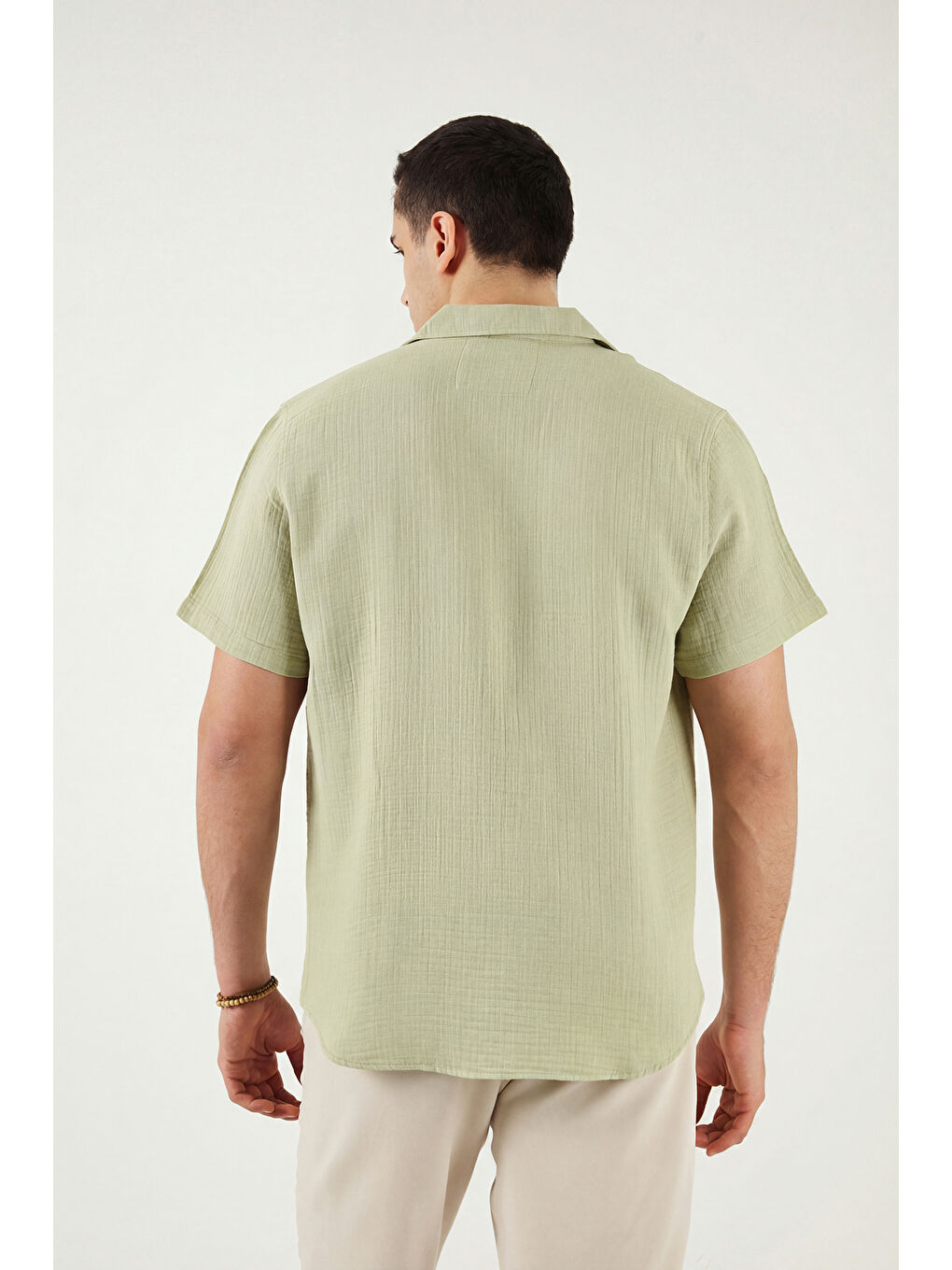 Yeşil Pamuklu Regular Fit Klasik Yaka Kısa Kollu Gömlek CF26S125404-5