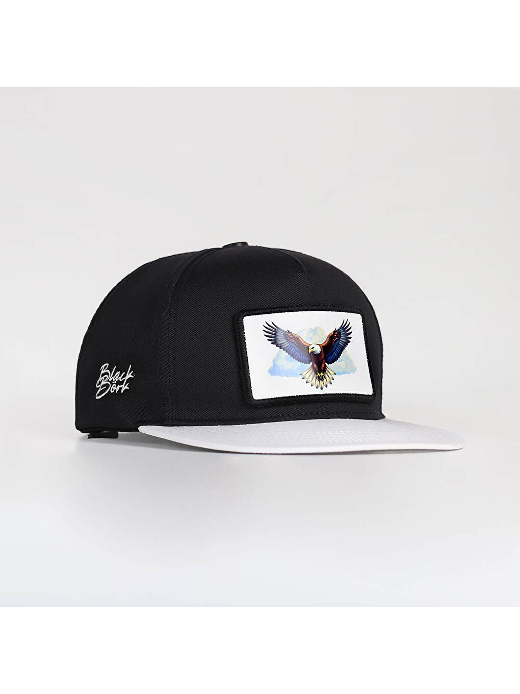 Kartal Logolu Beyaz-Siyah Hip Hop Şapka