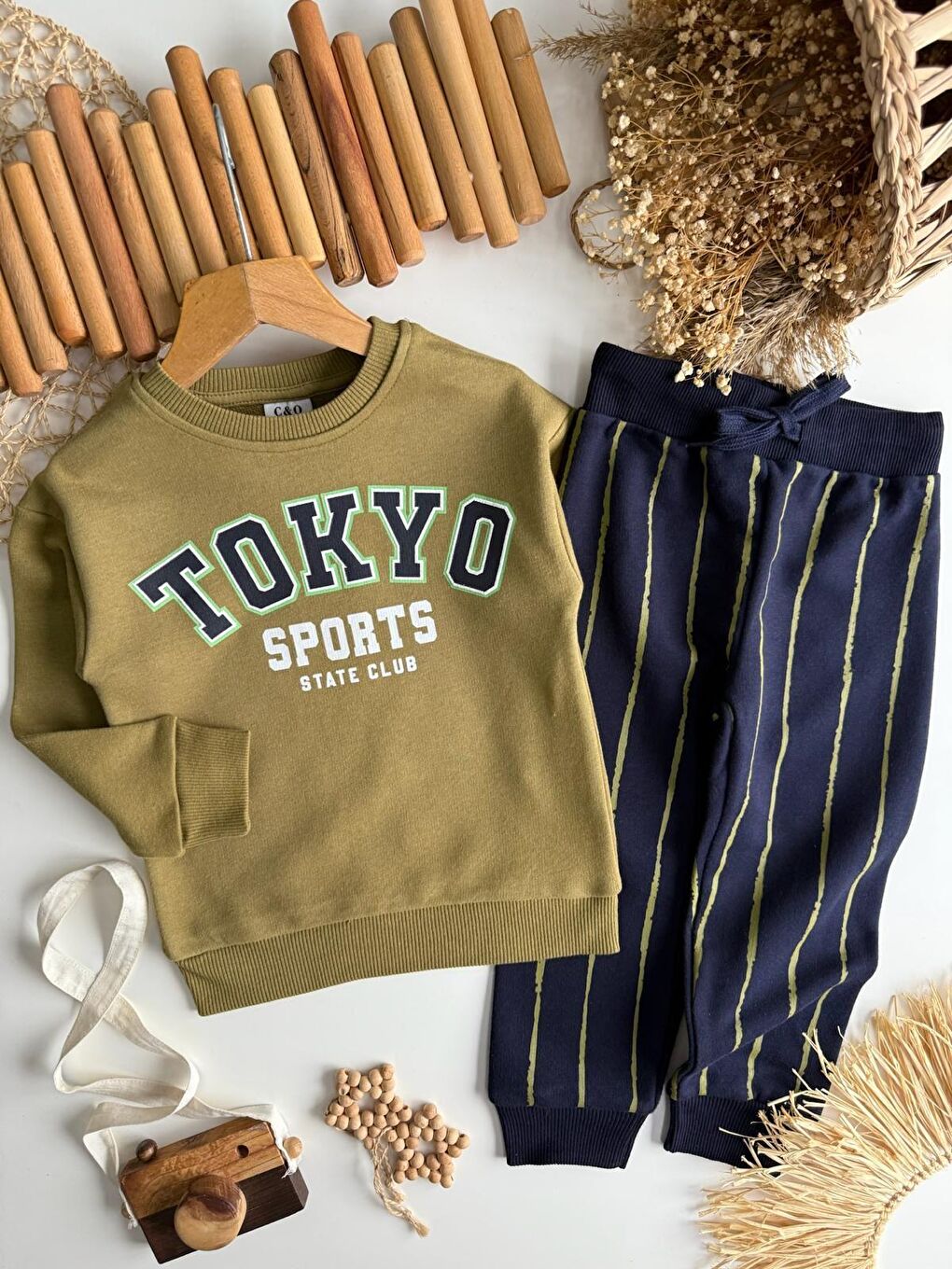 Karışık Erkek Çocuk Pamuklu Yeşil Baskılı Sweatshirt Ve Lacivert Çizgili Pantolon Takım-3