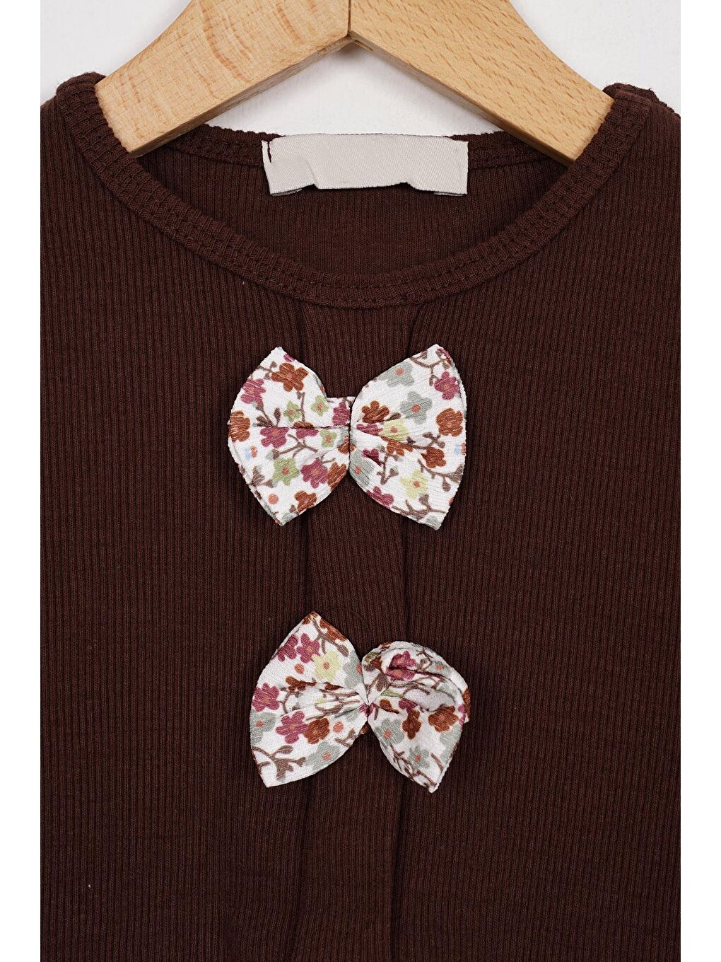 Önü Patlı Çiçek Desenli Kahverengi Renk Kız Çocuk Elbise-1