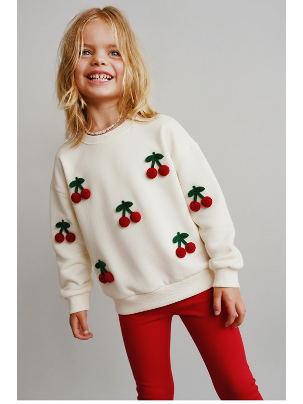 Karışık Kız Çocuk Pamuklu Krem Kiraz Aplikeli Sweatshirt Ve Kırmızı Pantolon Takım