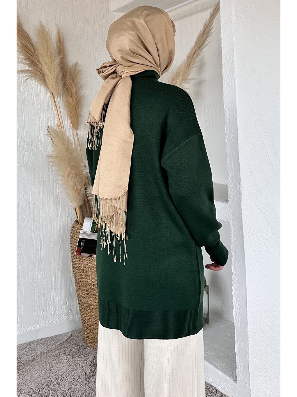 Yeşil Gülseli Taş İşlemeli Tesettür Triko Tunik-5