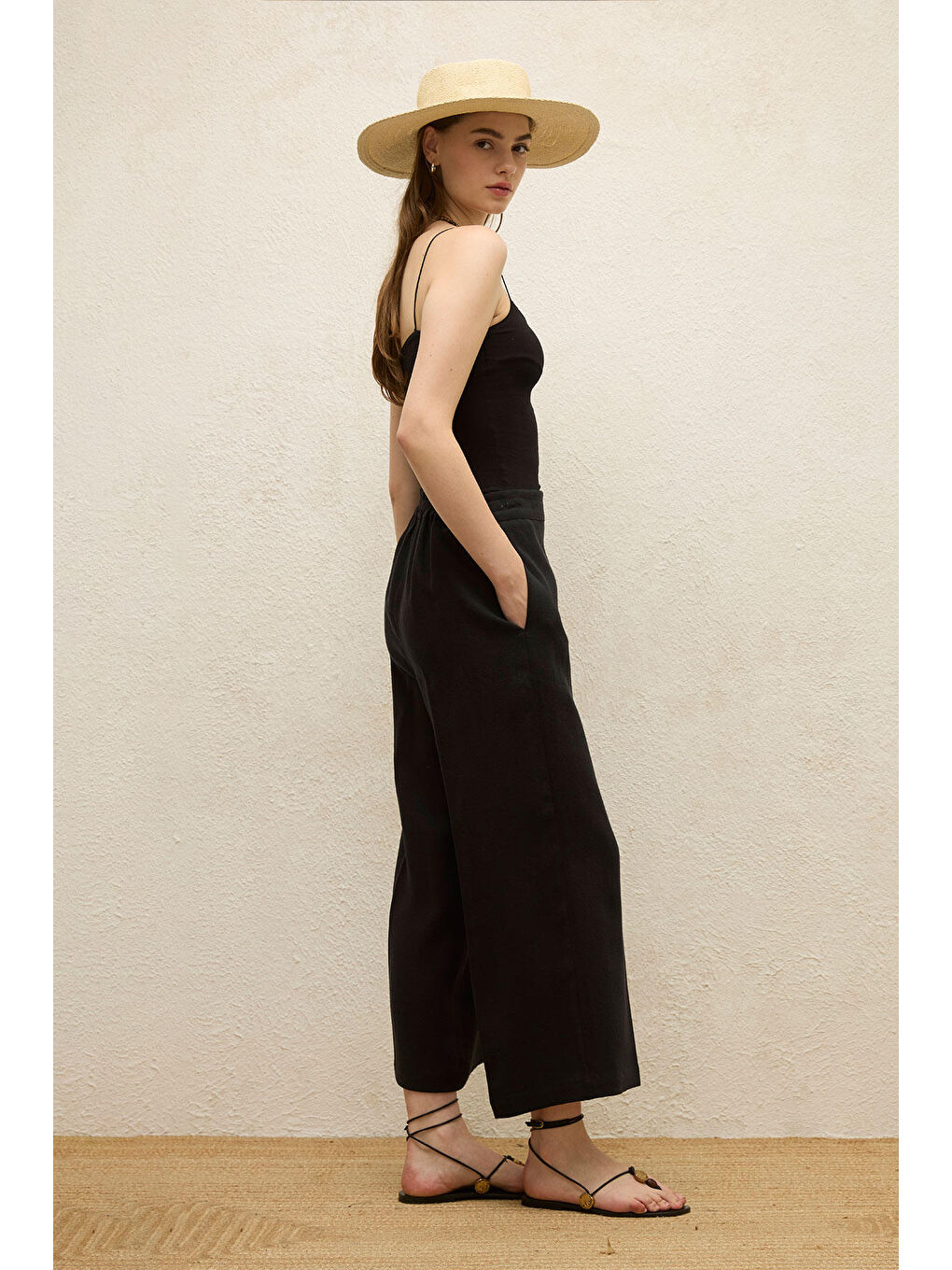 Siyah ÜTÜ İZLİ KETEN PANTOLON SİYAH-5