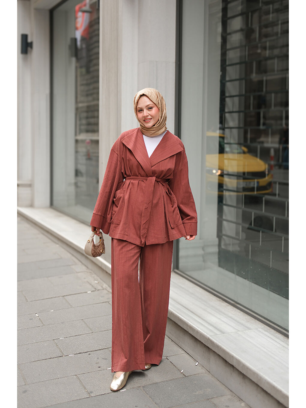 Kahverengi Kadın Geniş Yakalı Takım Kiremit-3