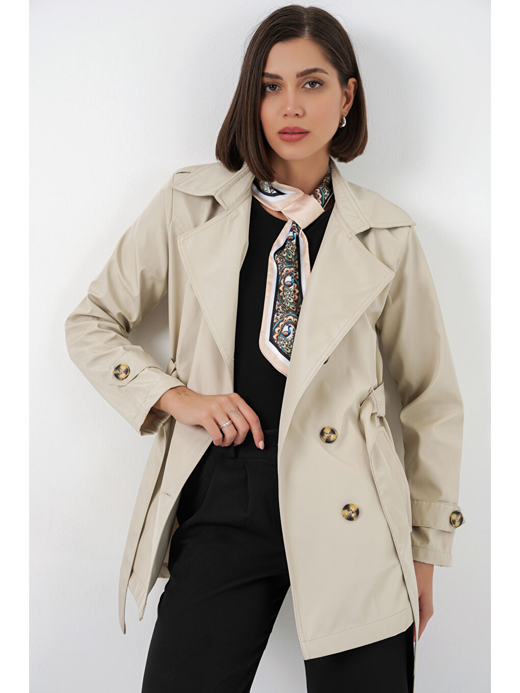 Kadın Kuşaklı Kısa Trençkot 5982 - Bej