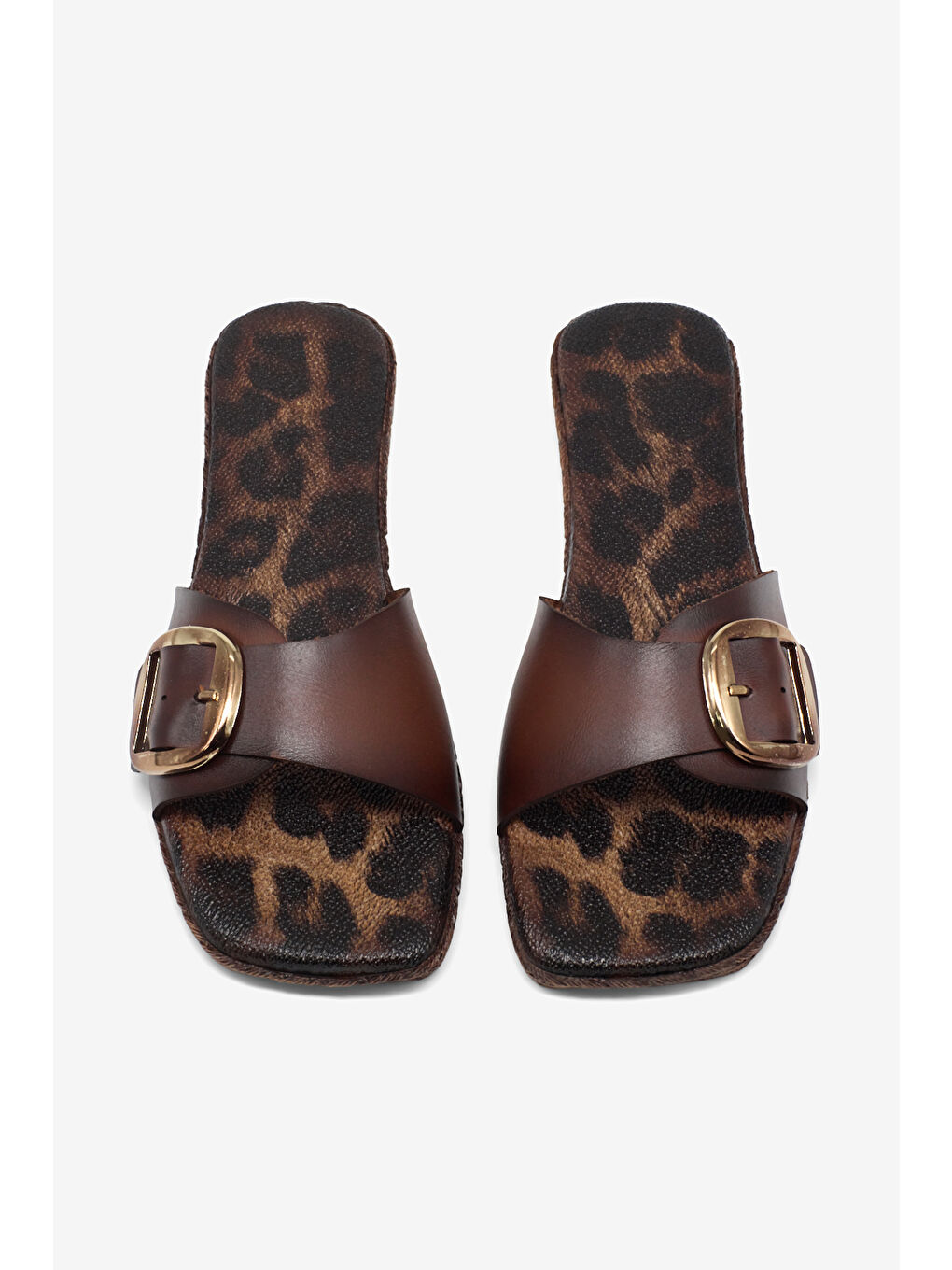 Kahverengi Kadın Taba Rahat Kalıp Leopar Desenli Tokalı Terlik-1