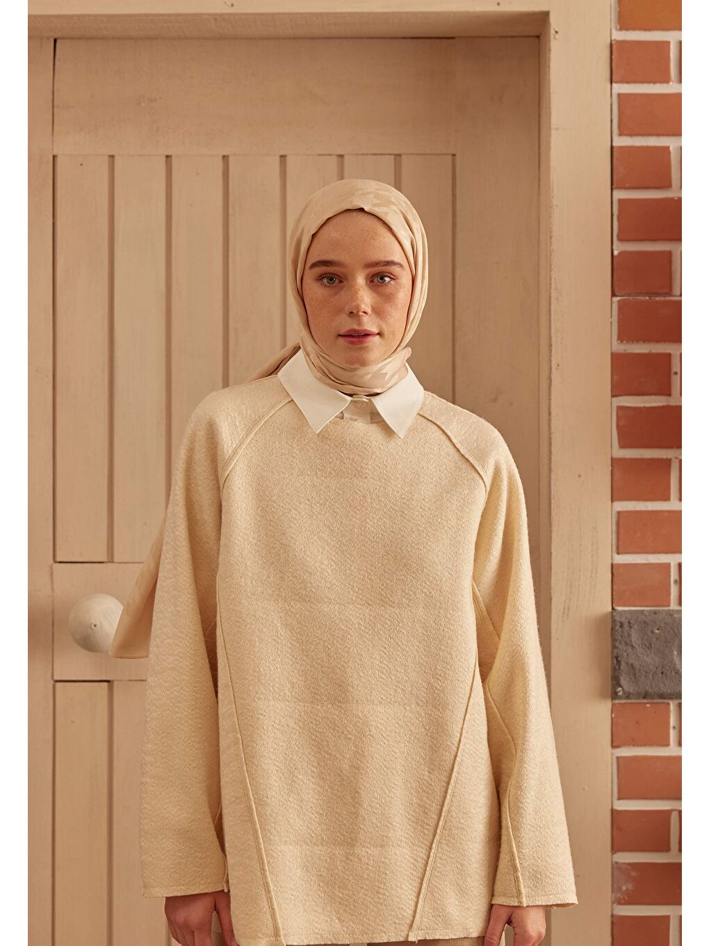 Bej Kazayağı Jakarlı Şal Nude-1