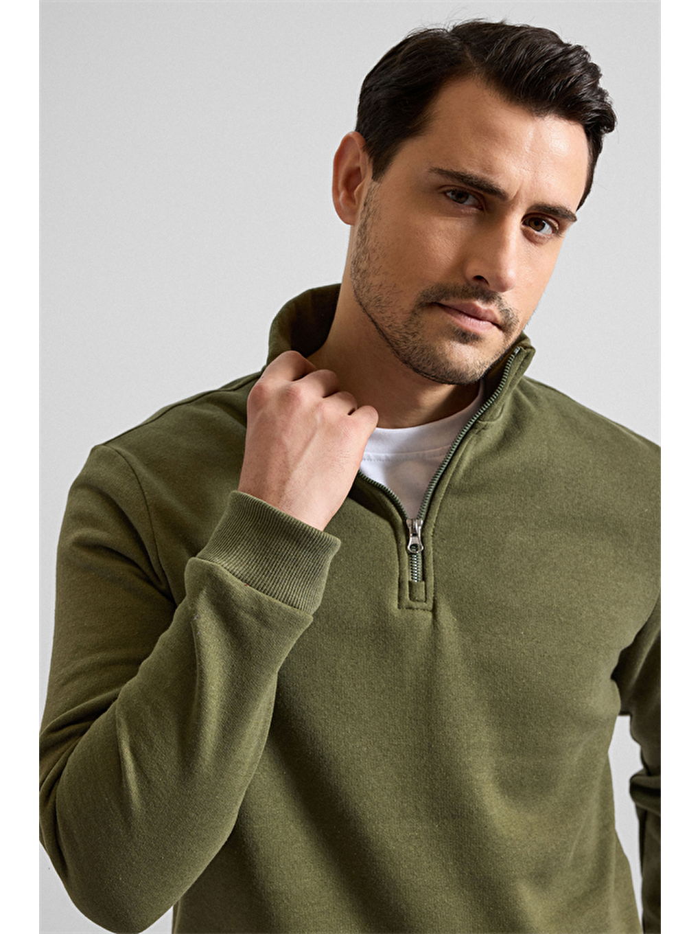 Haki Regular Düz Yarım Balıkçı Yaka Sweatshirt-1