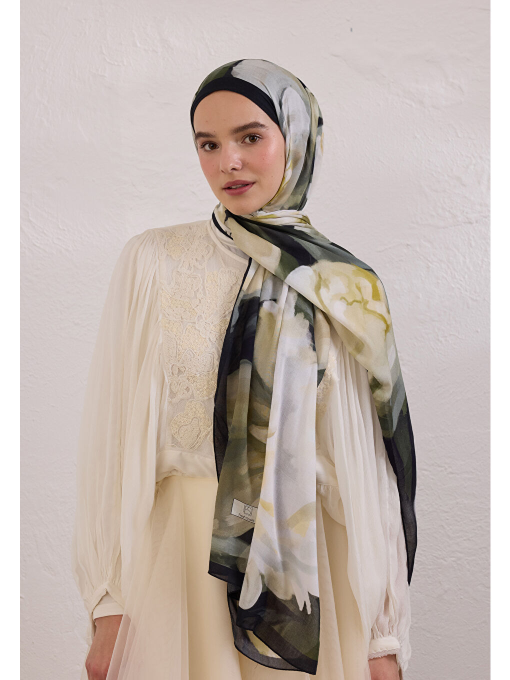 Gardenıa Desen Rami Şal Siyah-1