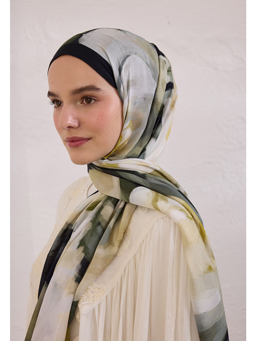 Gardenıa Desen Rami Şal Siyah-2