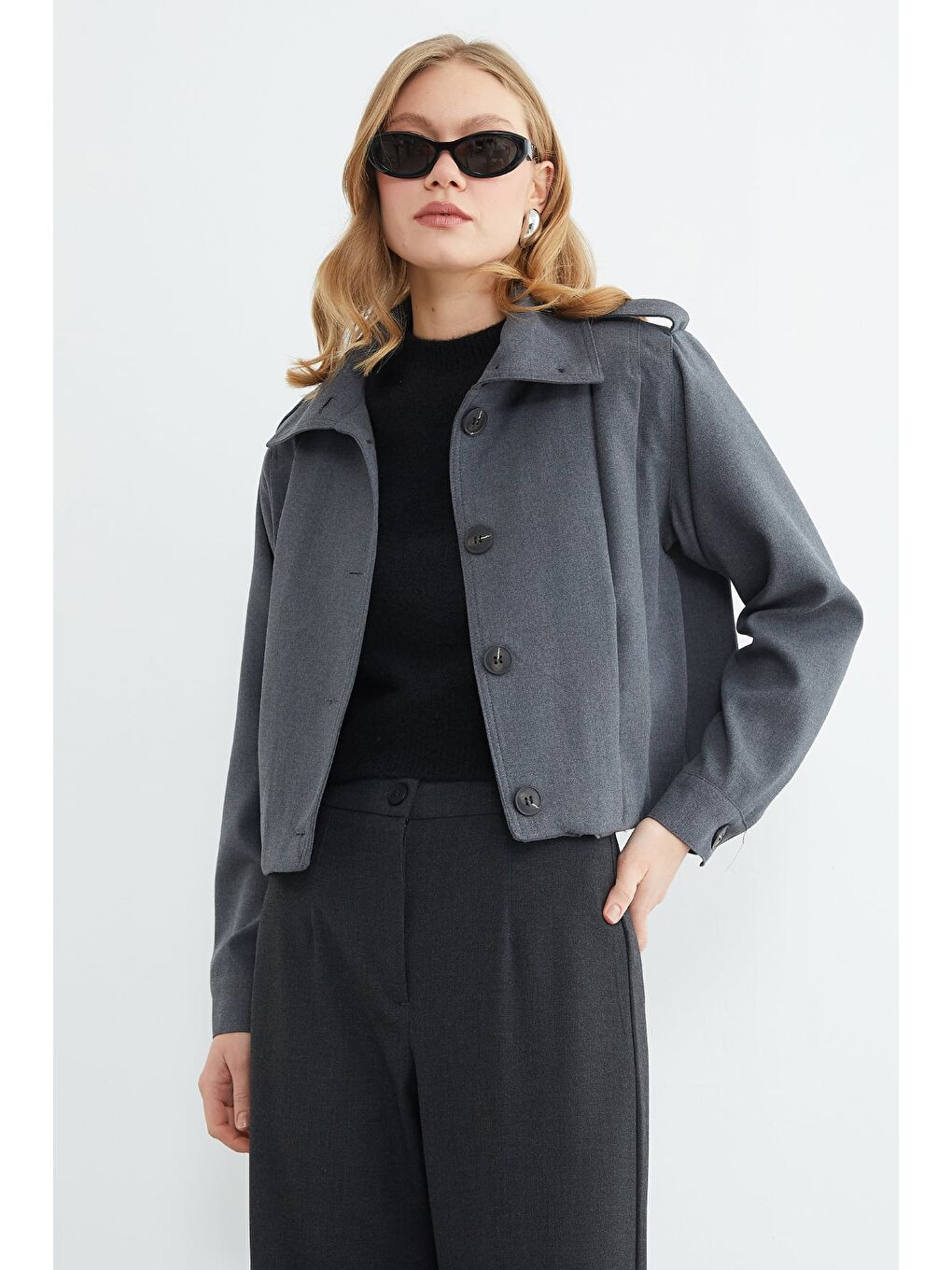Antrasit Düğmeli Gömlek Yaka Pileli Trençkot-3