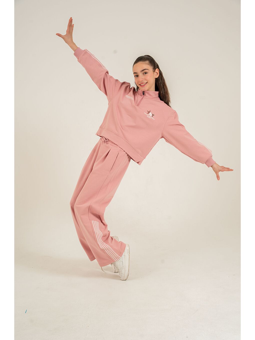 Pembe The City  That Never Sleeps Baskılı Üst Ön Boydan Fermuarlı Kız Çocuk Alt Üst Eşofman Takımı-4