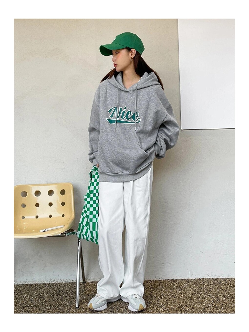 Kadın Gri Oversize Nice Baskılı Sweatshirt-4