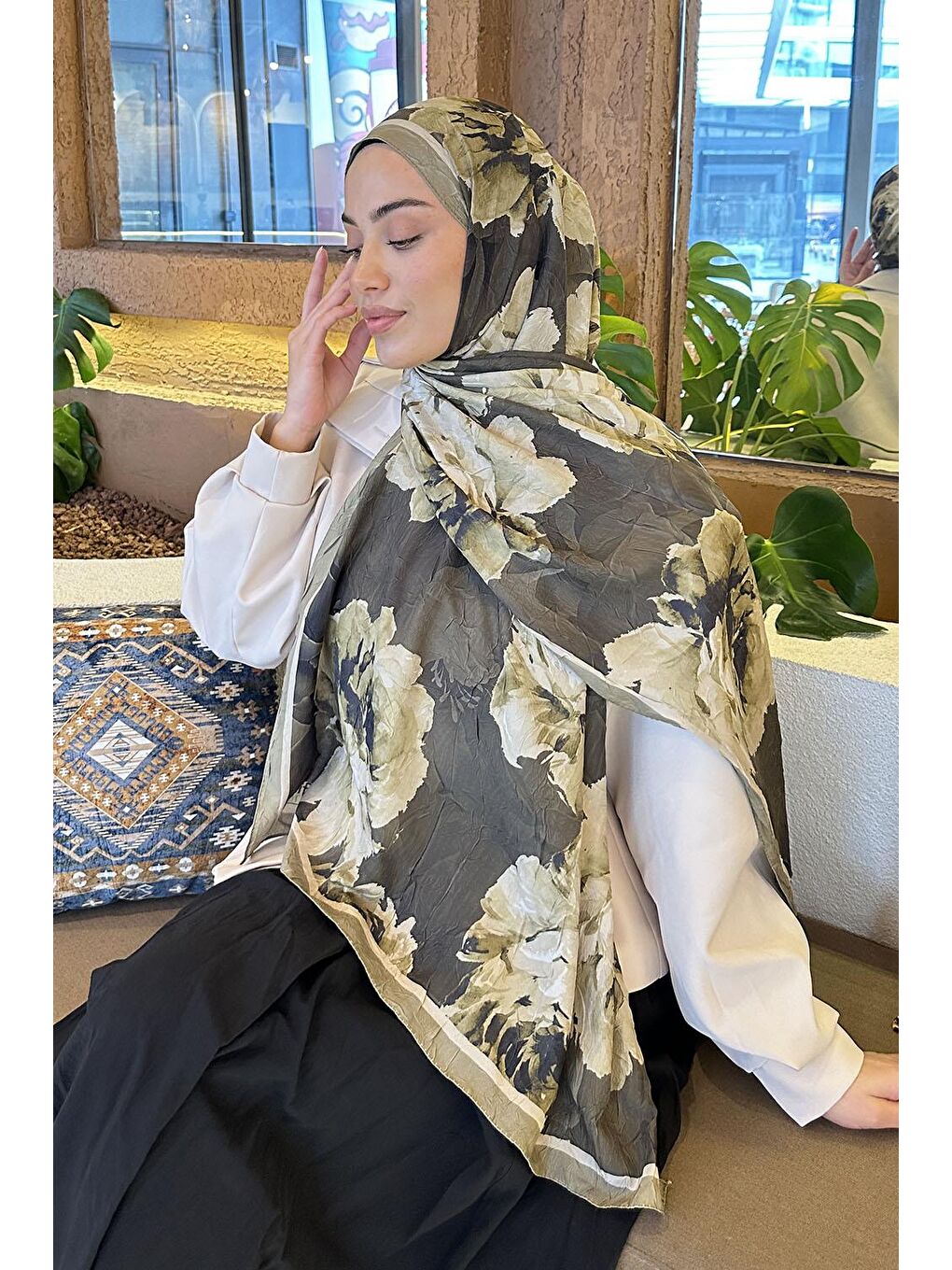 Flower Desen Bambu Şal Asker Yeşili-1