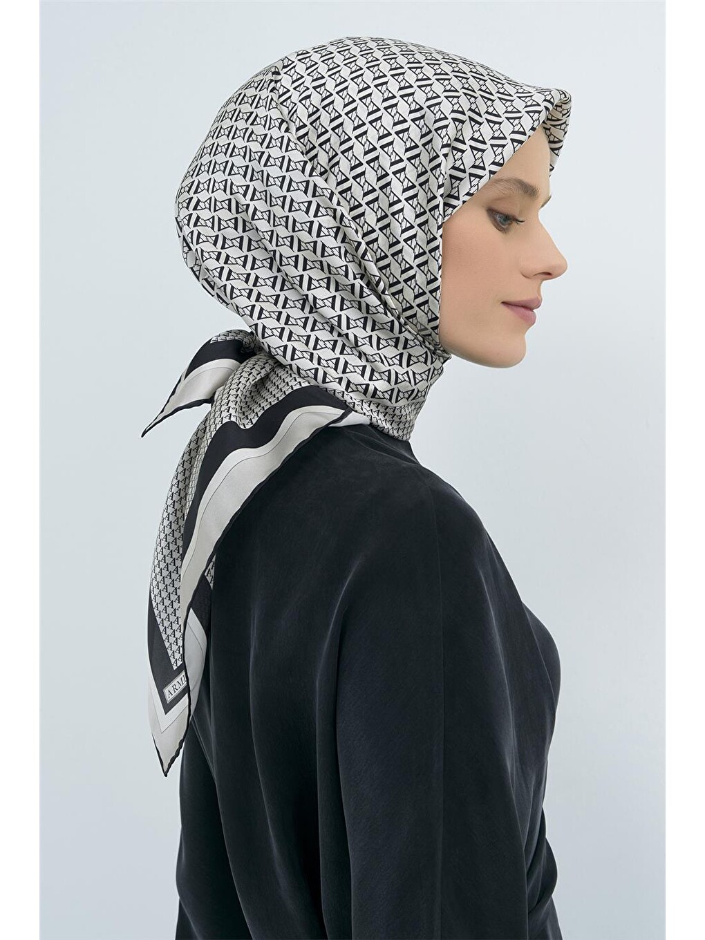 Ekru Saf İpek Twill Eşarp 9502d 05-4