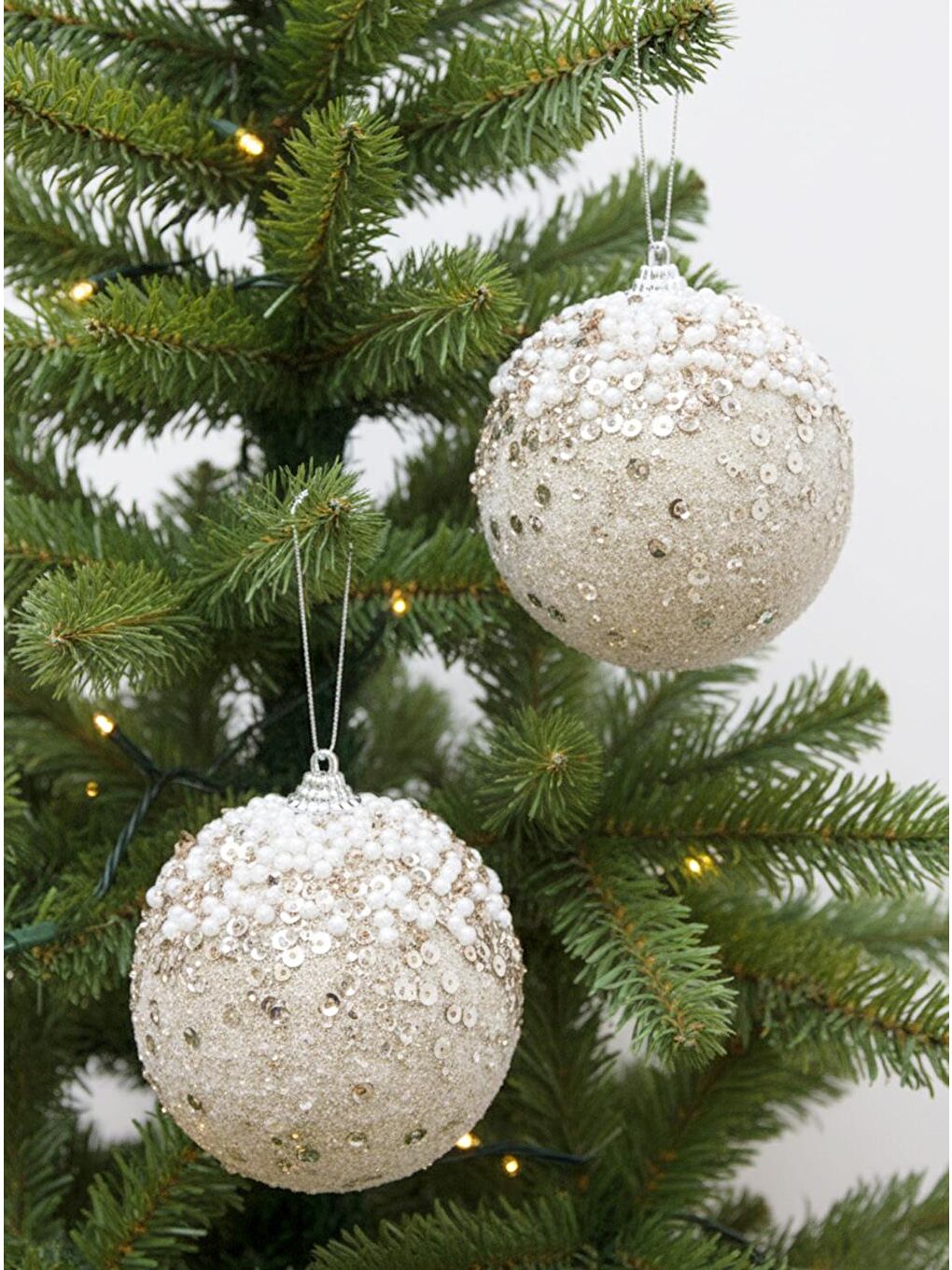 Ekru Yılbaşı Topu Simli İnci ve Payet Detaylı Çam Ağacı Süsü Işıltılı Açık Krem 10 cm 2'li-2