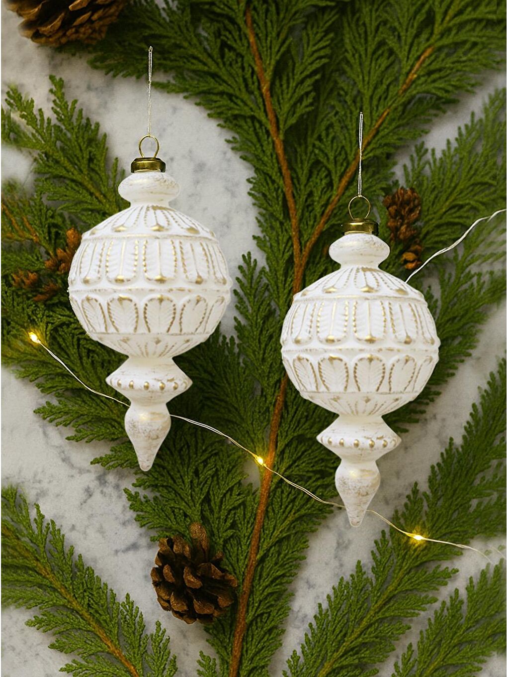 Sarı Yılbaşı Ağaç Süsü Retro Altın Eskitme Detaylı Sarkıt Beyaz Gold 16 cm 2'li Set