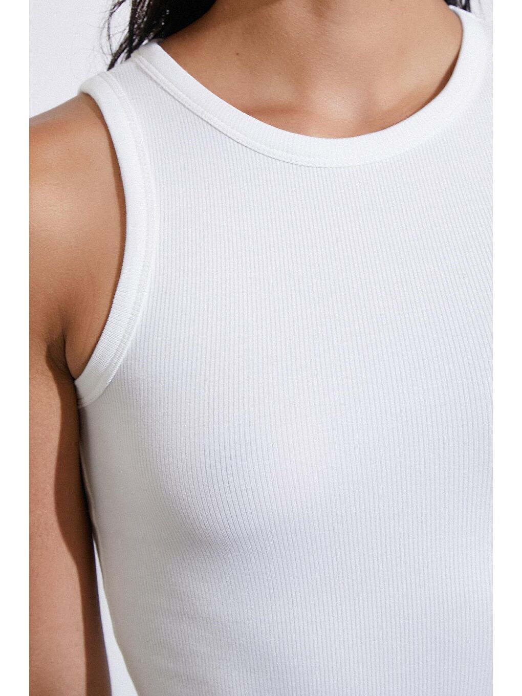 Beyaz Bisiklet Yaka Top-4