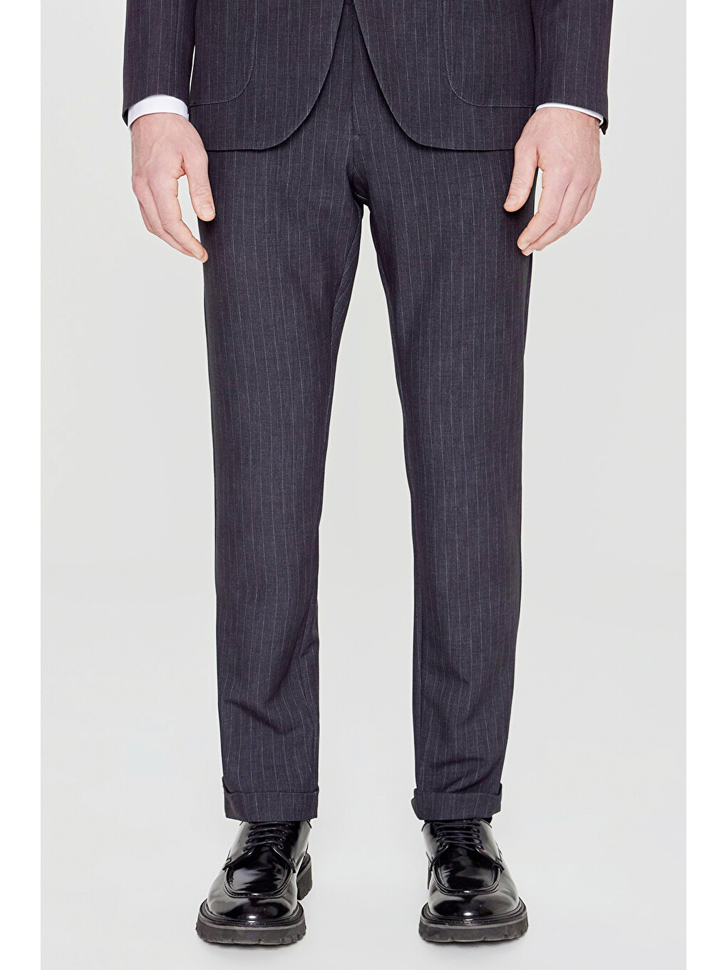 Erkek Siyah 360 Her Yöne Esneyen Slim Fit Taşıma Torbalı Çizgili Takım Elbise-4