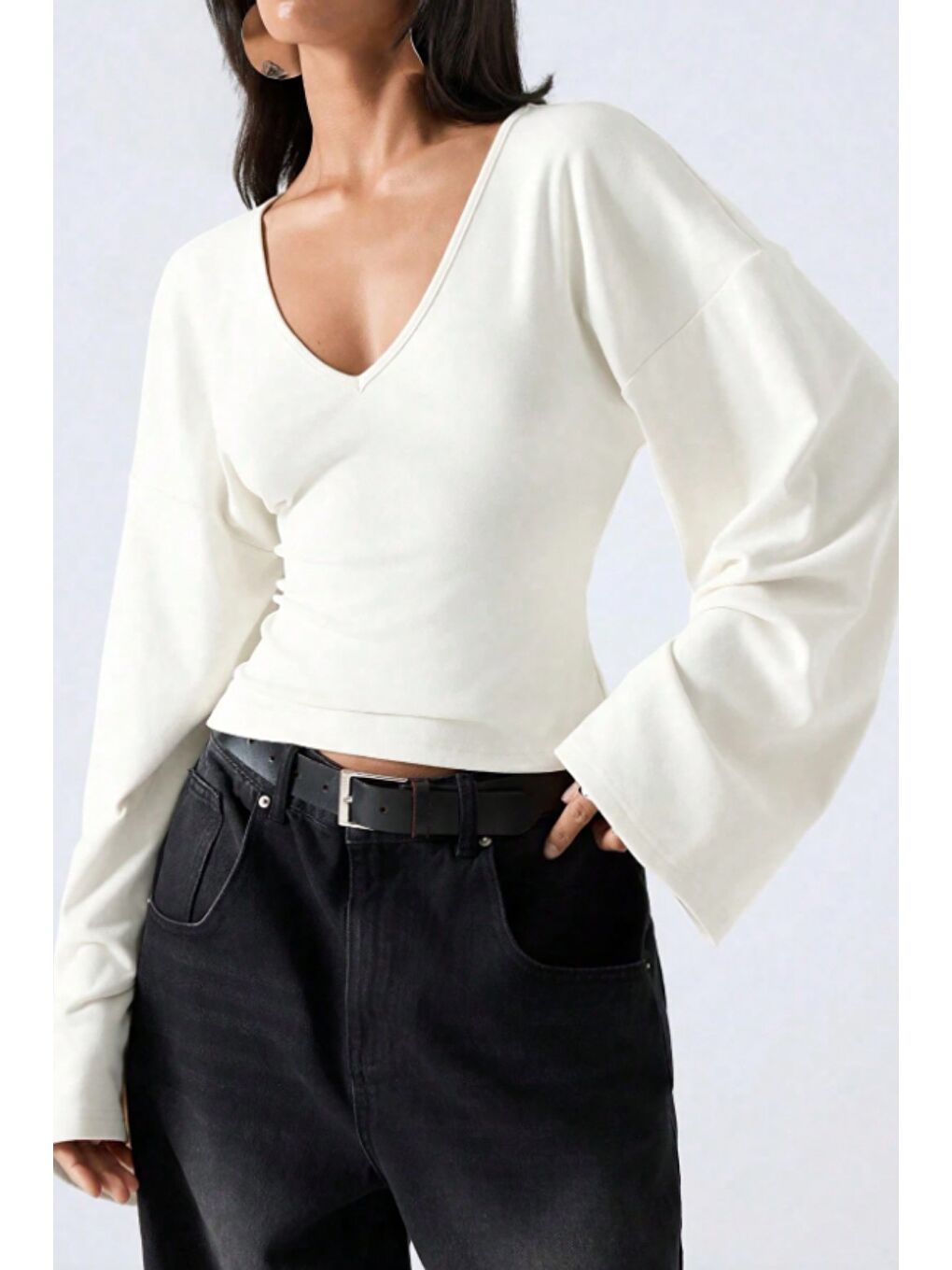 Beyaz Kadın V Yaka Uzun Kollu Belden Oturtmalı Bluz-3