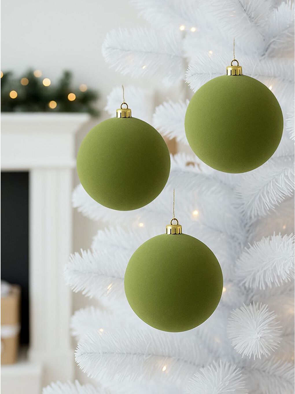 Kadife Yılbaşı Topu – Çam Ağacı Süsü Yağ Yeşili 10 cm 3'lü-1