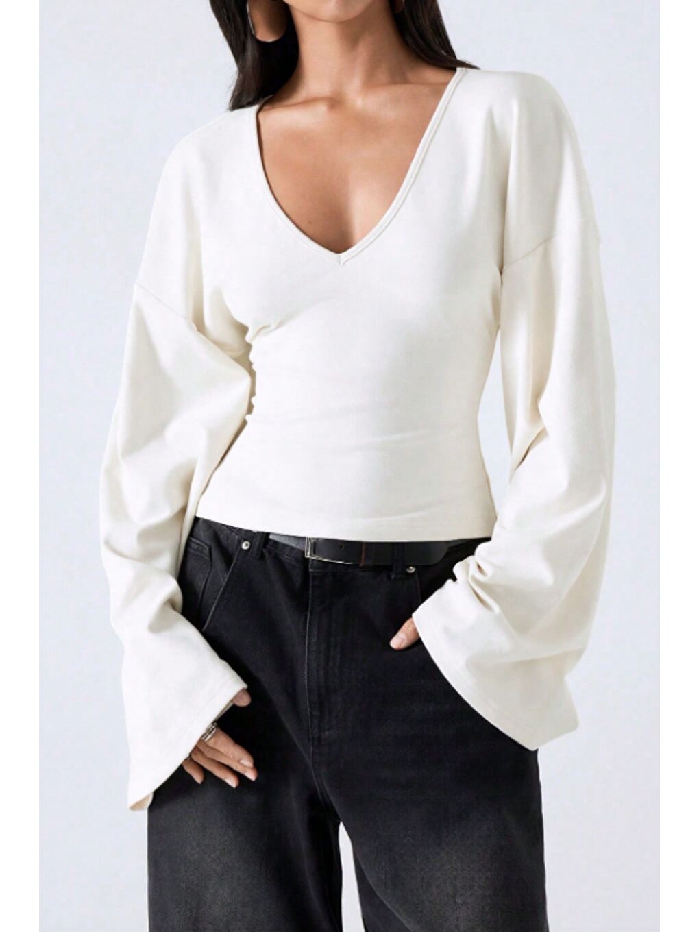 Beyaz Kadın V Yaka Uzun Kollu Belden Oturtmalı Bluz-5