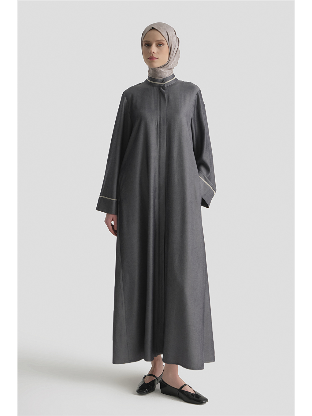 Parlak Yüzeyli Taşlı Ferace Gri Melanj-1