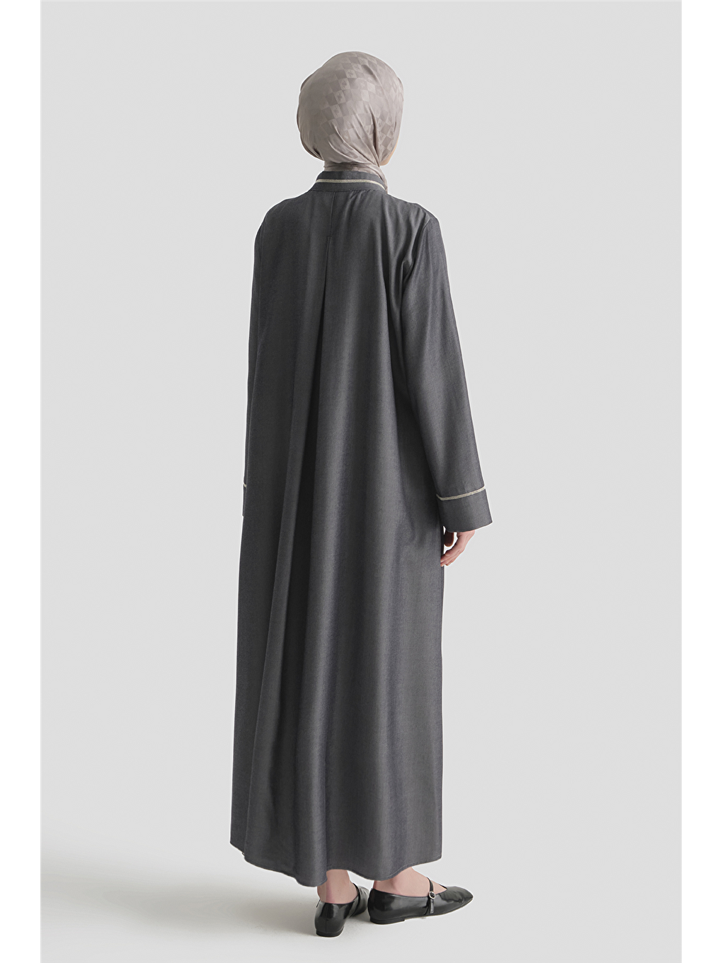 Parlak Yüzeyli Taşlı Ferace Gri Melanj-4