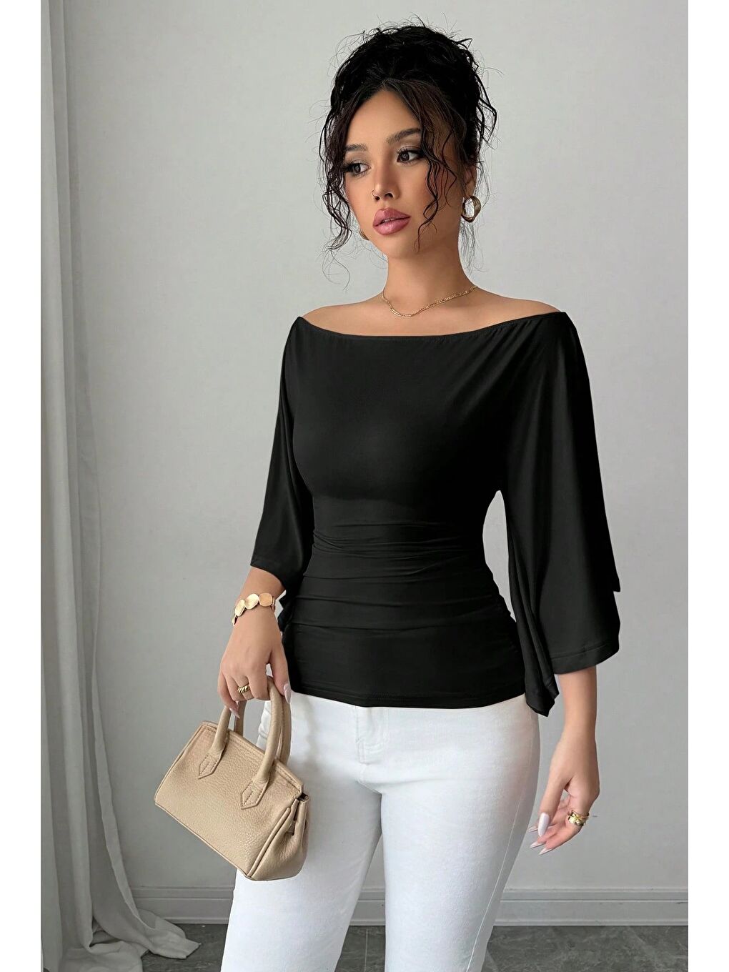 Siyah Kadın Kayık Yaka Flare Kol Drapeli Fit Bluz-1