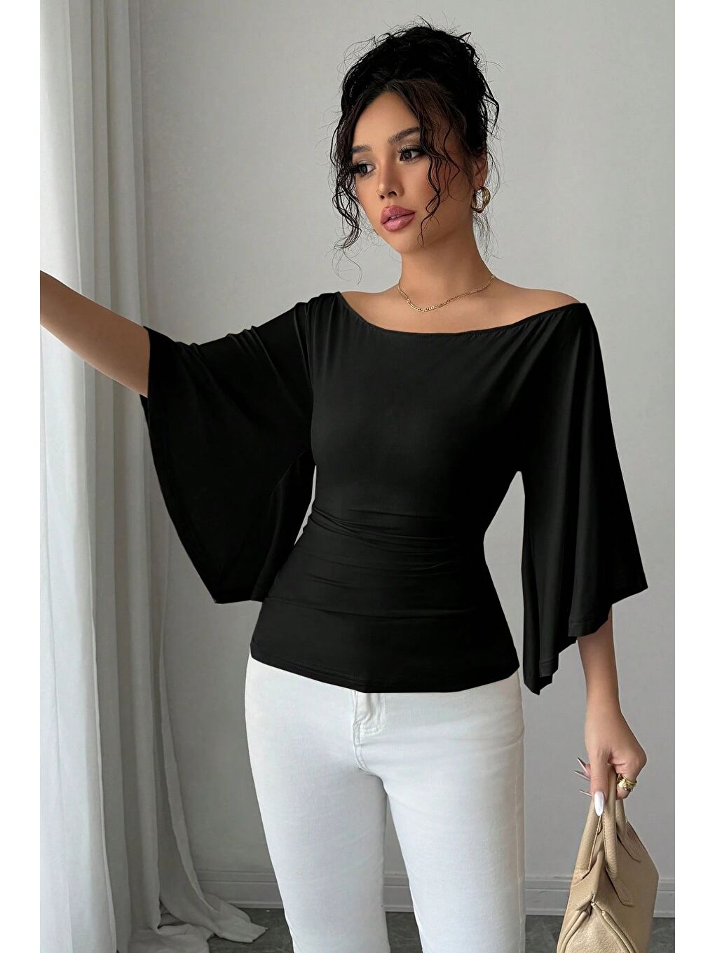 Siyah Kadın Kayık Yaka Flare Kol Drapeli Fit Bluz-2